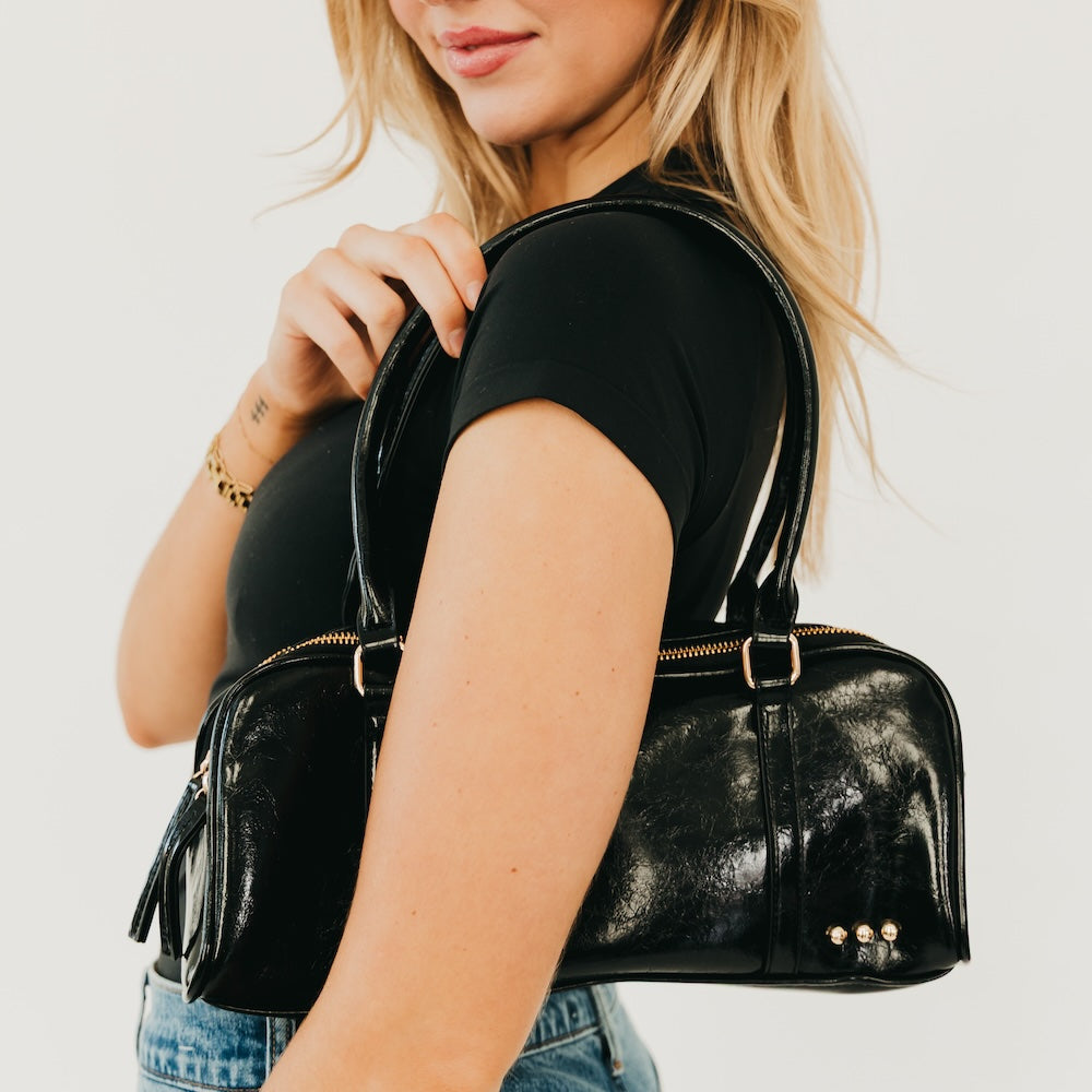 Arlys Barrel Shoulder Bag-Black