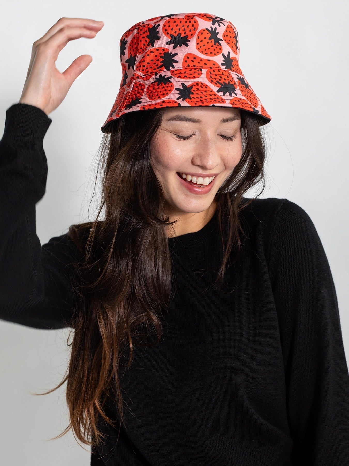 BERTA bucket hat - Strawberry - From Me To You