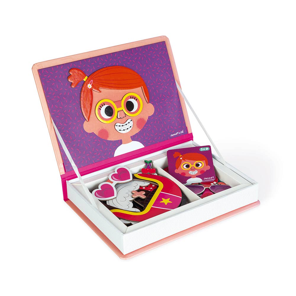 Magneti'book - Girl's Crazy Faces - From Me To You
