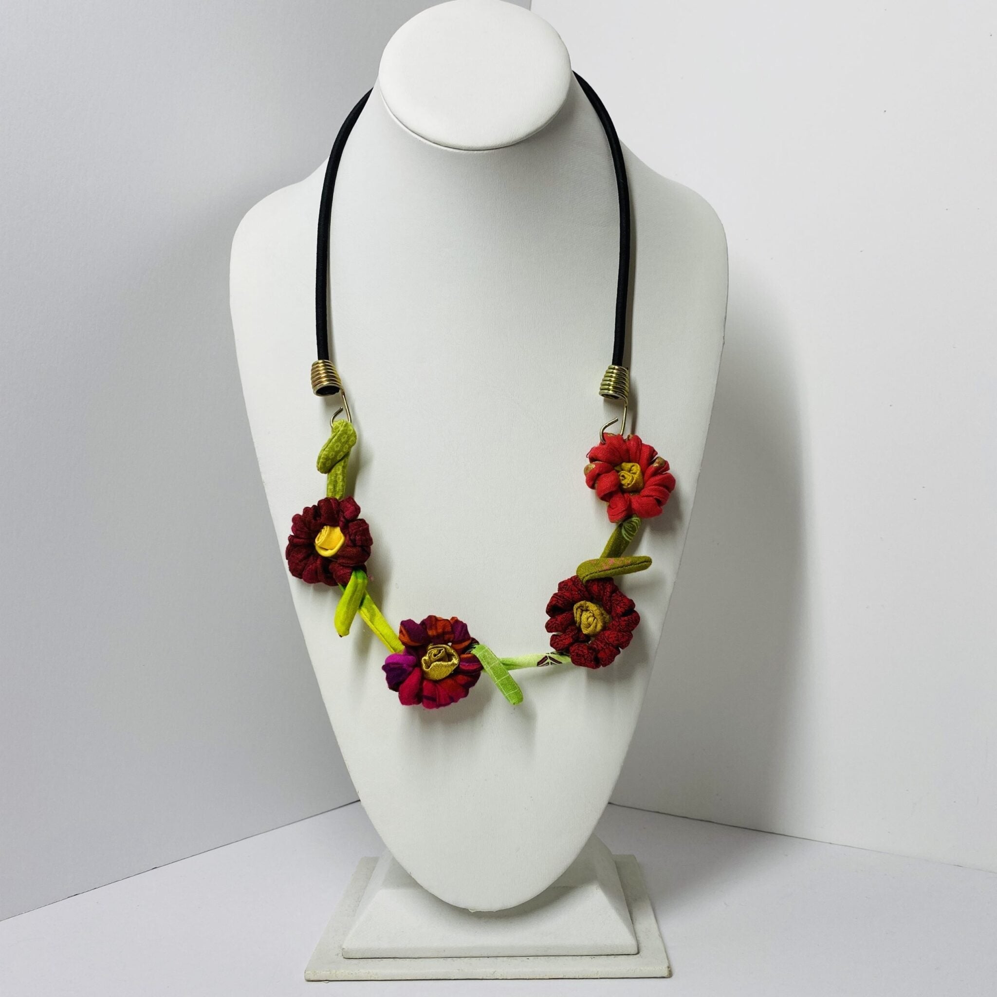 Posies on a Bungee Cord - Red/Pink - From Me To You