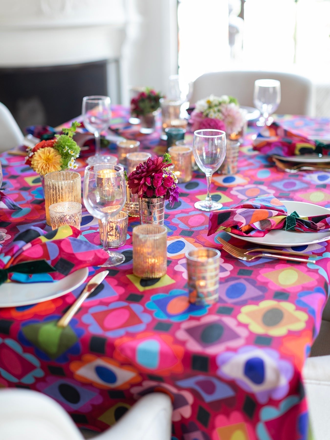 TABLECLOTH Gems Garnet - 56" x 84" rectangle - From Me To You